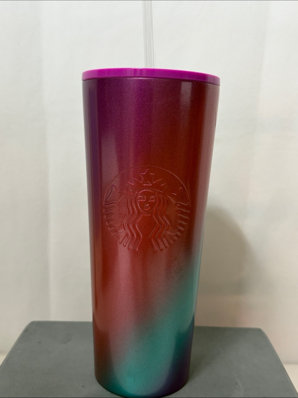 2022 STARBUCKS Collectible Metal Gradient 24 oz Collector Cold Beverage Tumbler